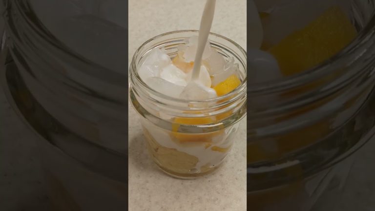 Pineapple and banana smoothie at home#shorts #smoothie