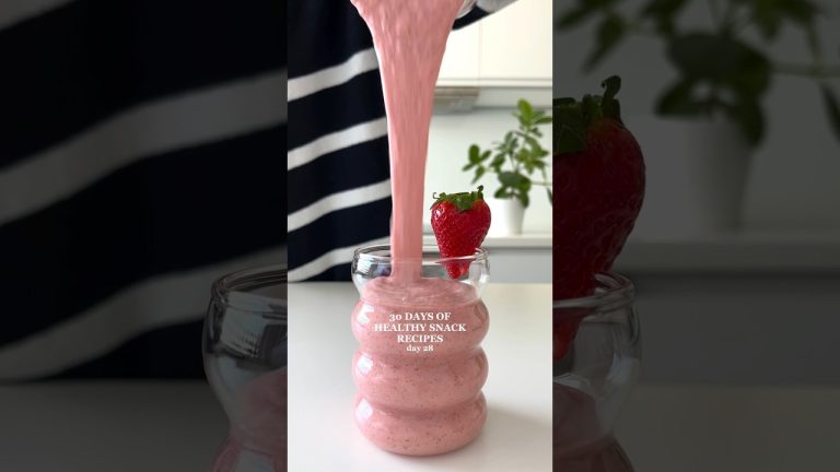 5-ingrediet Healthy Strawberry Mango Smoothie😍 #healthyrecipes #smoothie #healthysnacks