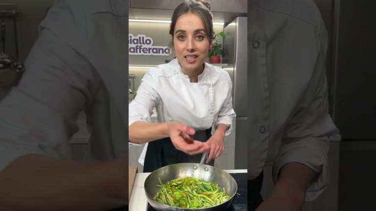 TAGLIATELLE allo ZAFFERANO, ZUCCHINE e FIORI di ZUCCA – i NUOVI RESIDENT CHEF CREATOR❤️‍ #Shorts