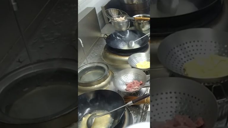 #food #sushiworld #seafood #sushi #fish #streetfood #sushistyle #seafoodrecipes