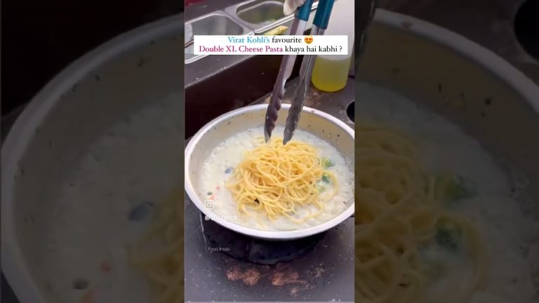 Virat kohli 👑 favourite 😍 Double XL cheese Pasta Khaya Kabhi? ? #food #viratkohli #shorts #ytshorts