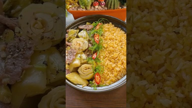 BEEF FRIED RICE with PICKLED MUSTARD GREENS for lazy weekday cooking #cooking #shorts #friedrice