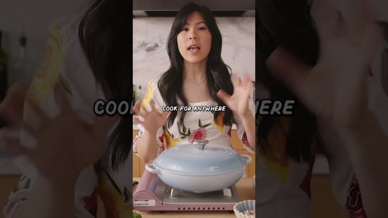 One of the most unique pasta recipes I've ever made. Squid ink frutti di mare 🦑 | HONEYSUCKLE