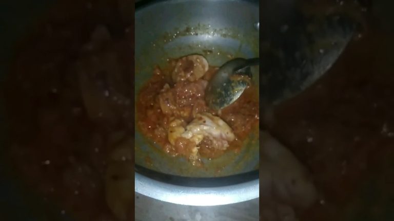 Aloo ghost recipe/chicken aloo recipe by bushra ka kitchen #food #viral #iftar