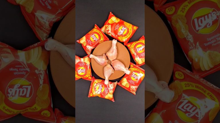 Crispy lays chicken roast🍗#shorts #youtubeshorts #shortvideo #odiafoodrecipe #lays #chicken #viral