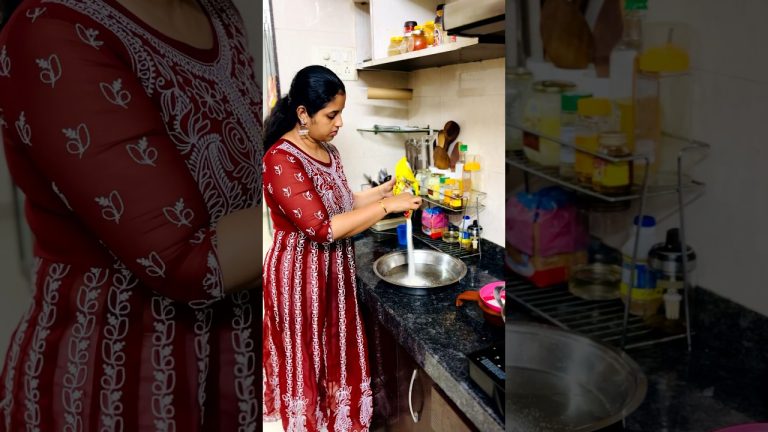 പണ്ട് വിരുന്നുകാർ വരുമ്പോൾ ഉണ്ടാക്കിയിരുന്ന ഈ Combo  എന്റെ fav  ആണ് 😋😍 #shorts #recipe #dinner