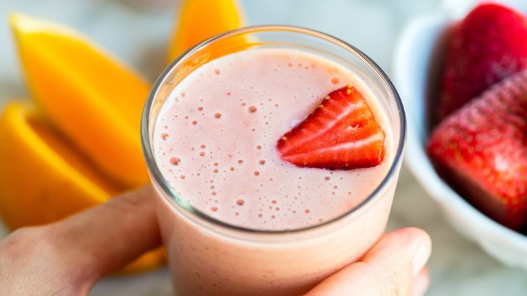 Quick Easy Strawberry Smoothie Recipe