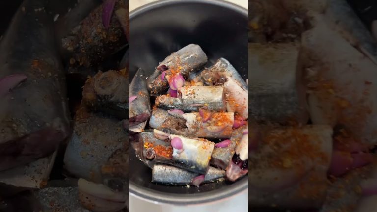 Cách làm Cá Nục Kho Cà rục xương – Miu Linh