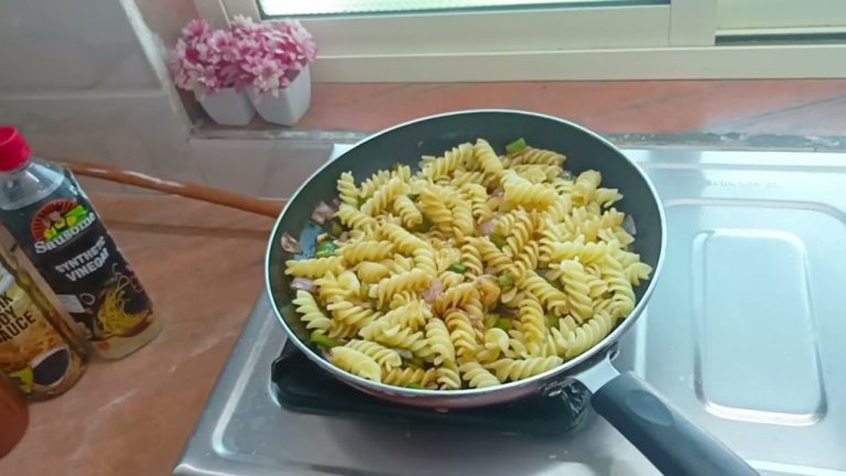 Aj meri beti ne pasta banai | Pasta recipe by my daughter @cookwithrumakhan4372