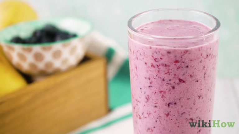 Smoothy Kaise Banaye | एक स्मूदी बनाये | Make a Smoothie