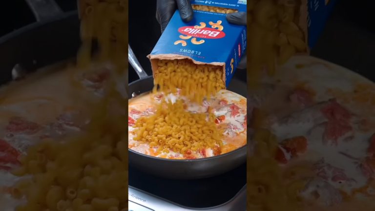 would you eat this🫕🍲 🤤🤤#cooking#asmr#food#pasta#fastfood #shortsfeed #shorts