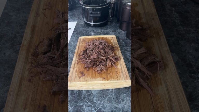 Shredded BBQ Beef #fatboicooking #foodblogger #cookingtutorial #bbqbeef
