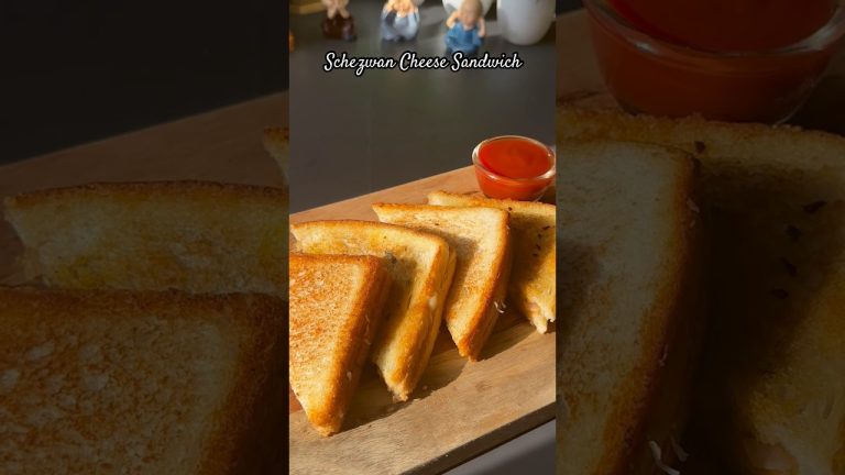 Trending recipe of schezwan Cheese Sandwich #shorts #food #viral  #recipe