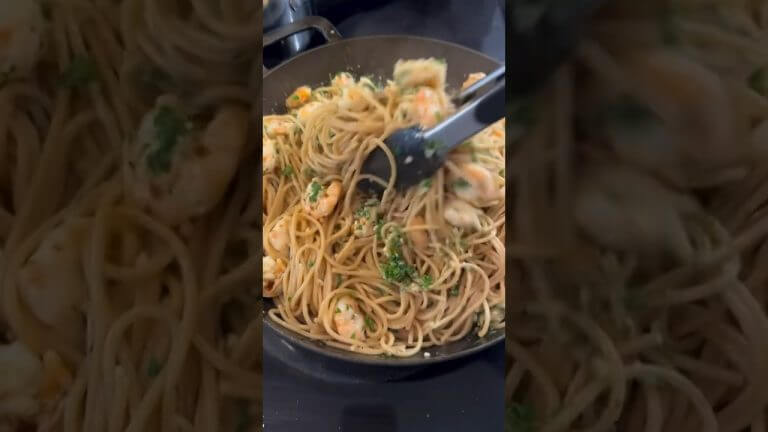 Try our quick and addictive Shrimp Scampi Pasta! You will LOVE it!! #pastarecipe #shrimpscampi