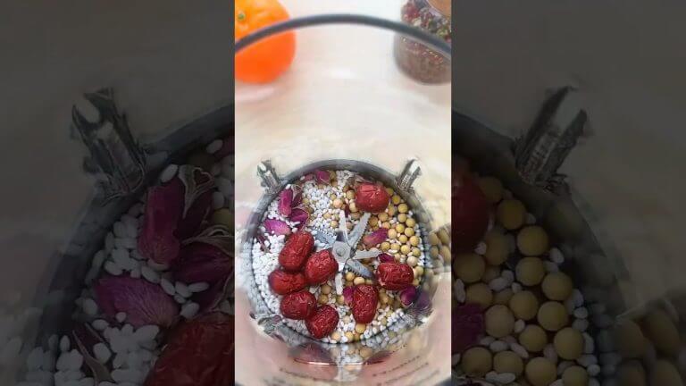 Unlock Nutrition Fast: Master Smoothies with a High-Speed Blender!