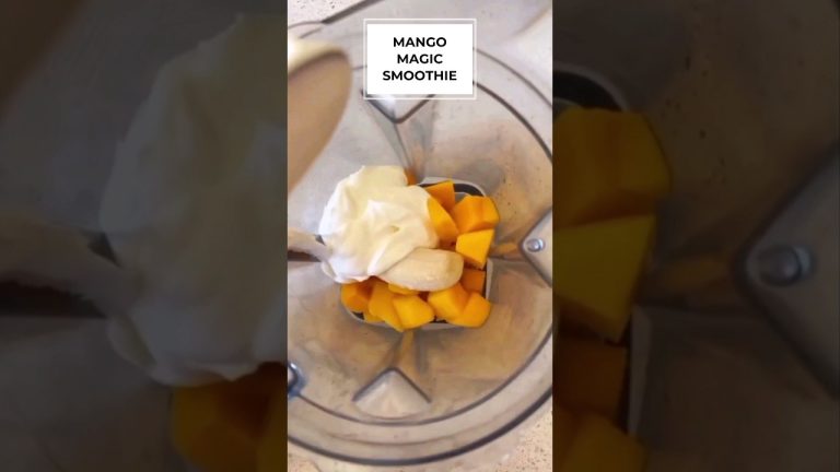 How to make a mango magic smoothie in less than a minute recipe#mangorecipe #smoothie #shortsvideo
