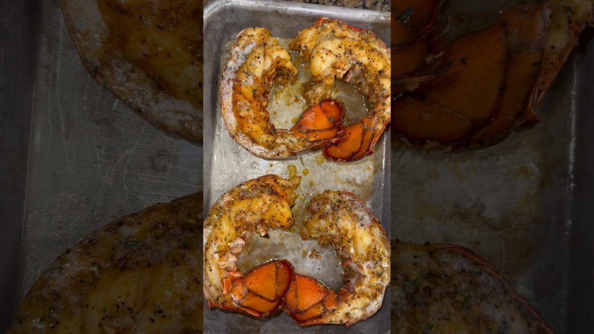 Baked #lobster #lobstertails #seafood #pescatarian #food #foodie Recipe on IG!@ cookingwithaeriel