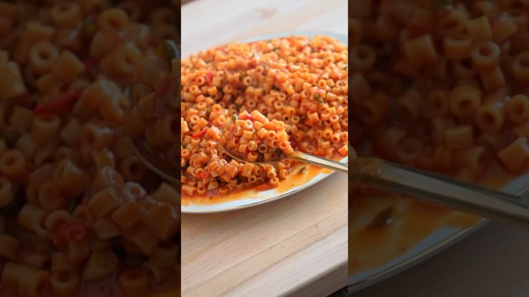 أسرع وأحلي مكرونه في خطوه واحده تخلص ف عشر دقايق❤️ #ناديه_السيد #shorts #مكرونه_بالصلصه