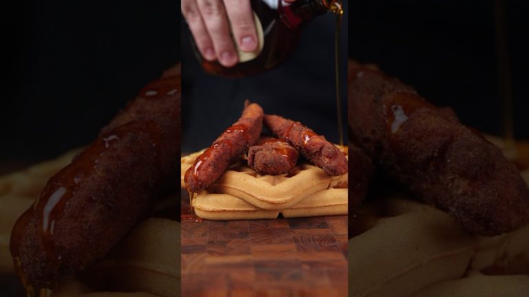 French Toast Crusted Chicken and Waffles ! Dehydrated French Toast Breading #shorts