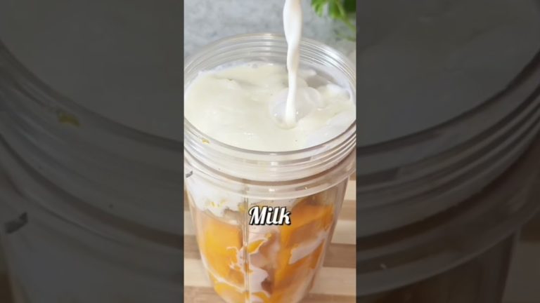 Mango Banana Smoothie/Easy Mango Banana Smoothie/#smoothie /#shorts