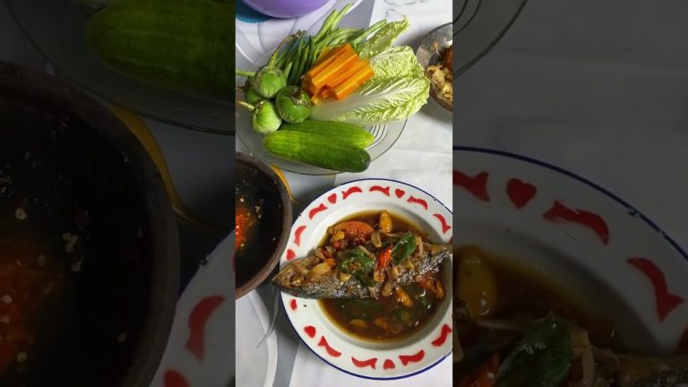 BIKIN TUMIS IKAN ASIN AUTO NAMBAH NASI INI MAH