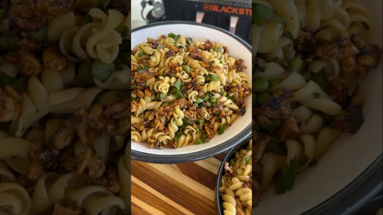 Need a side dish idea to go with outdoor griddling? This Asparagus and Pea pasta has you covered!