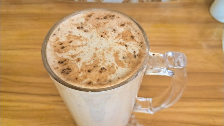 কলা আর দুধ দিয়ে বানিয়ে নিন এই রেসিপি। Healthy smoothie recipe।Easy smoothie। The cooking mystery