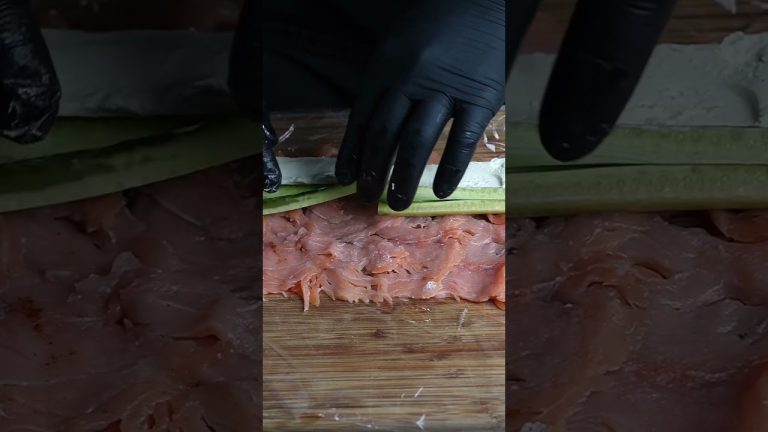 Roll with smoked salmon . #roll #sushi #salmon #seafood #food #eating #cooking #asmr