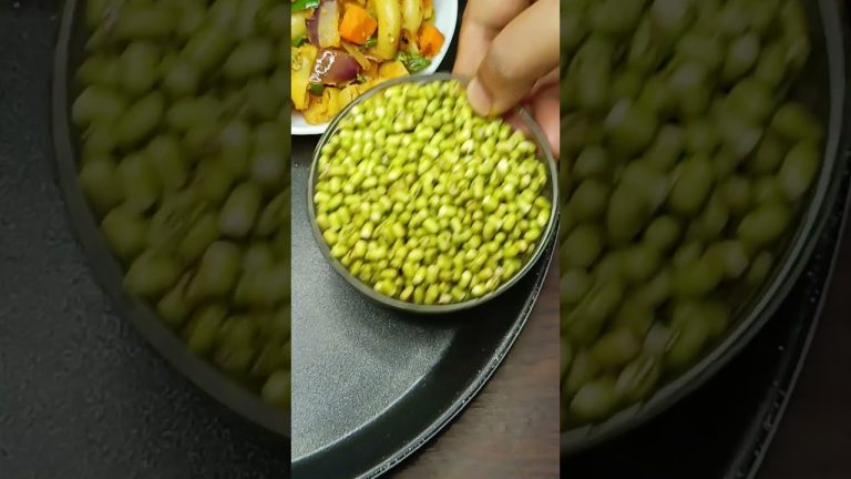 Easy High protein breakfast idea#shorts#shortsvideo#breakfast #foodie#pasta#egg#fruits#chanasalad#yt