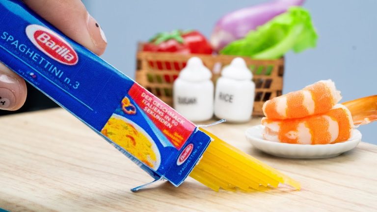 Amazing Miniature Shrimp Spaghetti with Cream Sauce 🦐 Delicious Miniature Cooking Seafood Recipe🍝