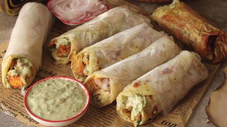 Chicken & Cheese Paratha Roll 😍 Recipe By Chef Hafsa
