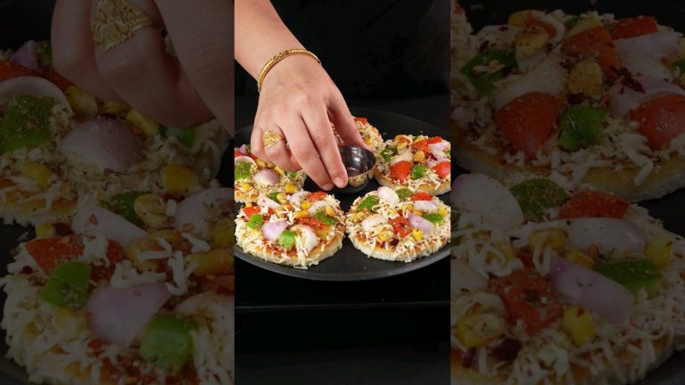 Garlic Bread Pizza 🍕 #shorts #asmr #asmrsounds #asmrfood #garlicbread #pizza #nirmlanehrarecipes