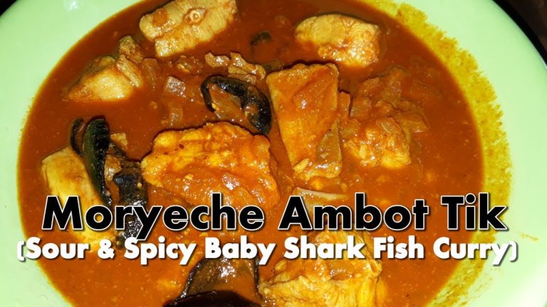 Moryeche Ambot Tik | Sour/Spicy SharkFish Curry | Fish Recipes | Goan Cuisine | Cooking Addiction.