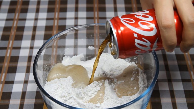 Pour Coca Cola into the dough and you have bread – New Coca Cola Bread Recipe – Coca Cola Toast