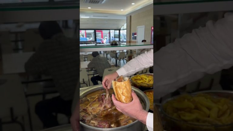 EKMEK ARASI KUZU TANDIR NASILYAPILIR ??? #kuzu #food #kebap #bbq #yemek #et #lezzet #delicious #chef