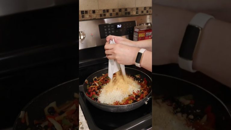 Dollar Tree Dinner Idea: Taco Frito Pie for only $10! Recipe Demonstration