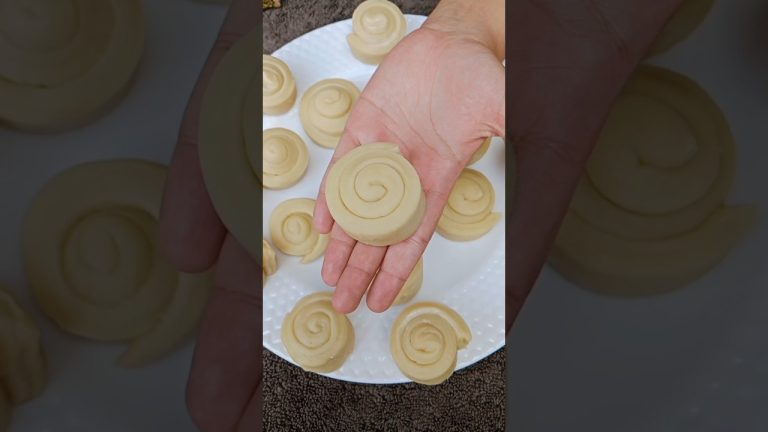 Viral Cromboloni Recipe Easy #cromboloni #cooking #recipe #shorts