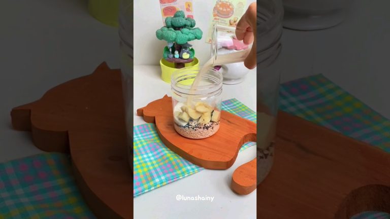 Overnight oats without yogurt 🤤 #homecafe #homecafevideo