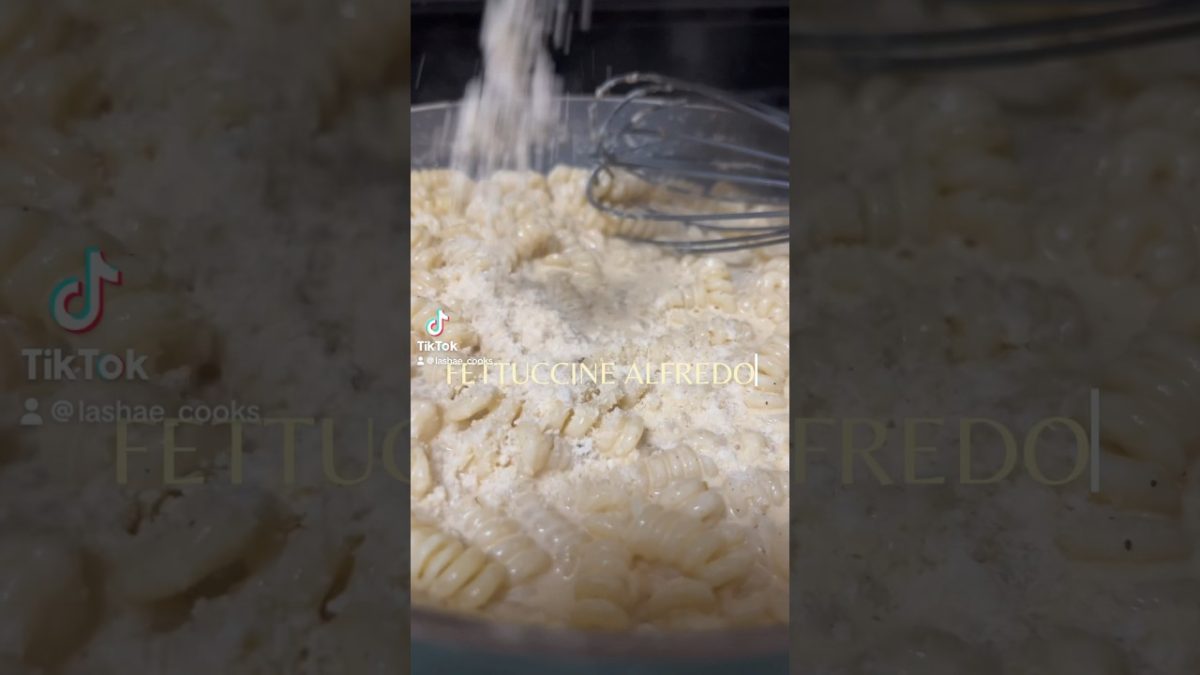ITS PASTA NIGHT #youtubeshorts #pasta #pastarecipe #viral #fypシ #shortsvideo #couplecomedy #couple