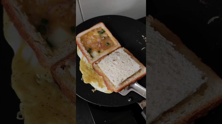 cheese bread omlette #short #recipe #egg #omlette !