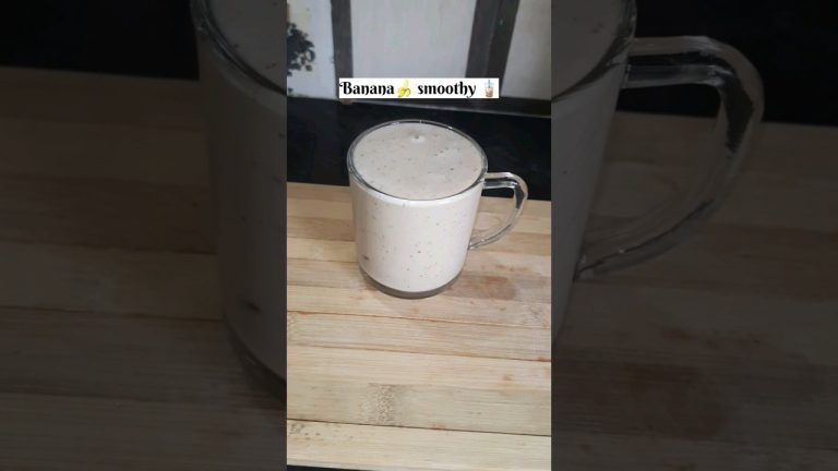 Ep-1✨️:Banana🍌smoothy🧋#Youtubeshorts#trendingshorts#trending#shortsexplore#viral#summer🌞💁‍♂️😱🤪#juice