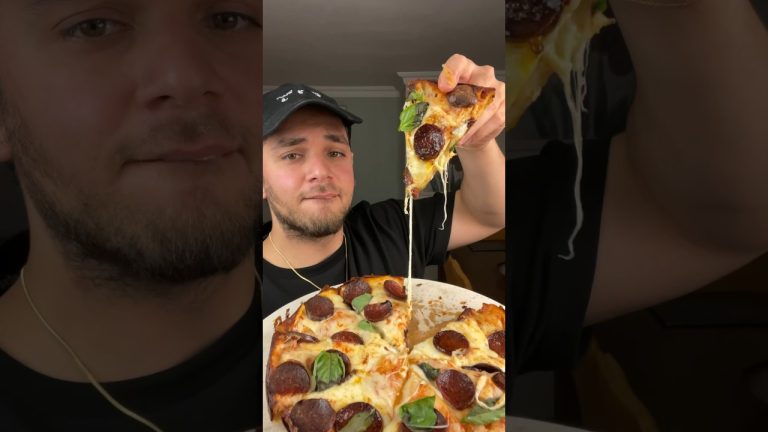 Milföy Pizza Tarifi💯🤙 #batuhanbayır #food #pratiktarifler #cooking #youtubeshorts #recipe #milföy