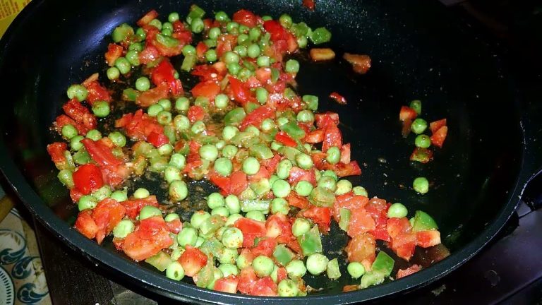 Vegetable Macaroni Healthy Snack macaroni pasta recipe COOKING WITH HADIQA