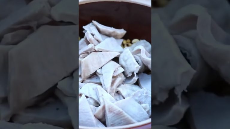 霞姐买5斤牛大肠，做“黄豆烧牛肠”，吃起来太过瘾了#shorts#陕北霞姐#xiajiefromshanbei