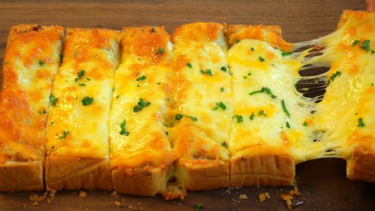 Delicious Garlic cheese toast recipe | How To Make amazing garlic cheese bread recipes at home