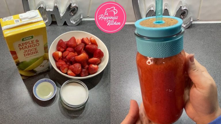 STRAWBERRIES SMOOTHIE | FRUIT JUICE | SMOOTHIE RECIPE #SHORTS