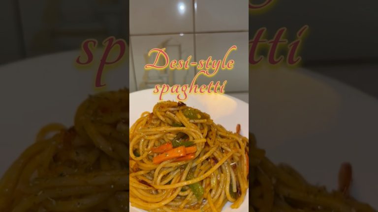 Spaghetti in a desi style!🍜😍#spaghetti #noodles #snacksrecipe #easyrecipe #pasta #pastalover #yt