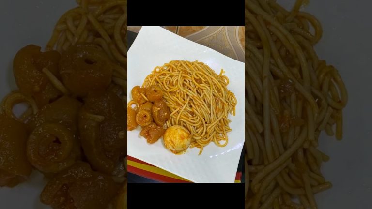 Low budget spaghetti. Yummy and delicious. #shorts