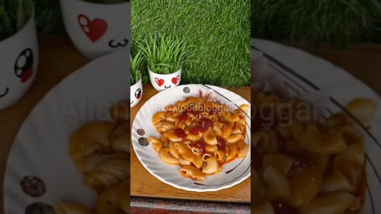 Quick and easy 5 minute😱🤤 red sauce pasta recipe// #shorts #viral #pastarecipes