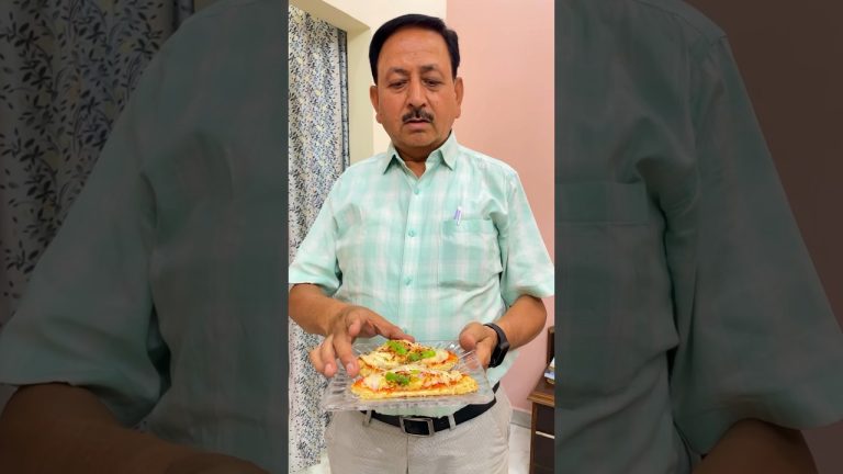 Thin crust bread pizza for ससुर #shorts #food #pizza #breadpizza #breadrecipe #partysnacks #cheese